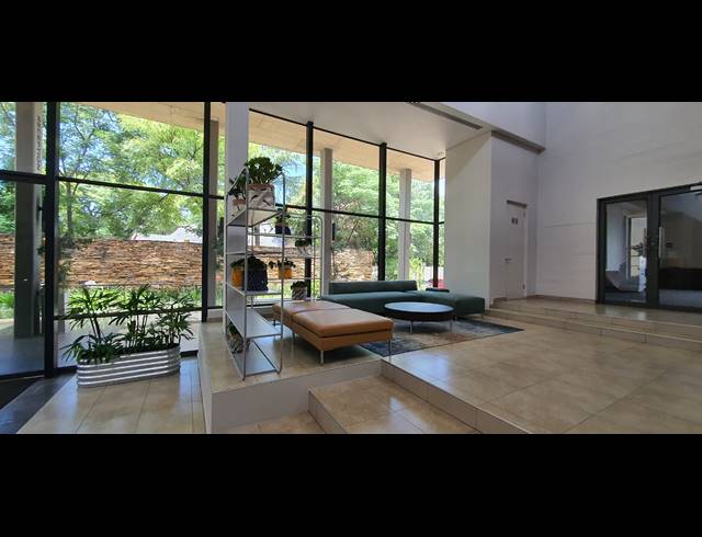 631M² OFFICE TO LET IN FOURWAYS